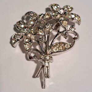 Coro vintage flower brooch